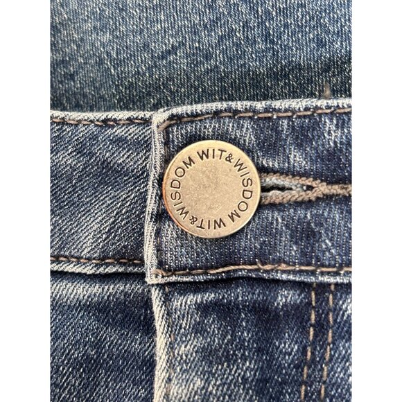 Wit & Wisdom 'Ab' solution Retro Denim Bermuda Shorts in Blue - Sz 2 - Picture 5 of 7